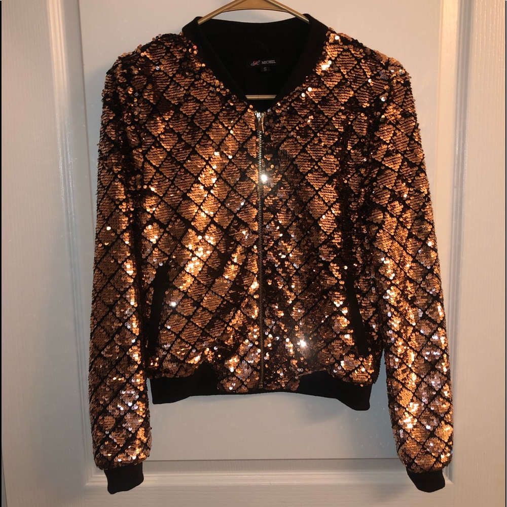 NEVER WORN SEQUINS JACKET!